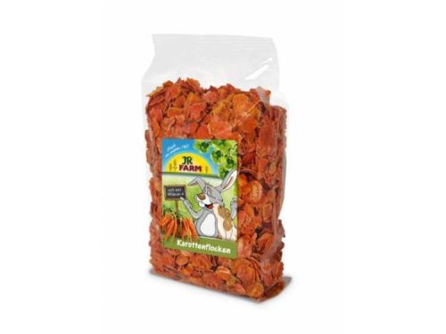 Smagfulde gulerodsfibre fra jr farm, ideelle til gnavere og små kæledyr. Højt indhold af fibre, støtte til fordøjelsen, pakket i praktisk pose. Perfekt som en sund snack. | gnavernes univers