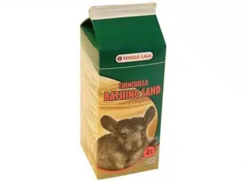 Versele-Laga chinchilla bathing sand i 2L pakke, ideel til pleje og badning af din chinchilla. Godt valg for sund pels og hygiejne.