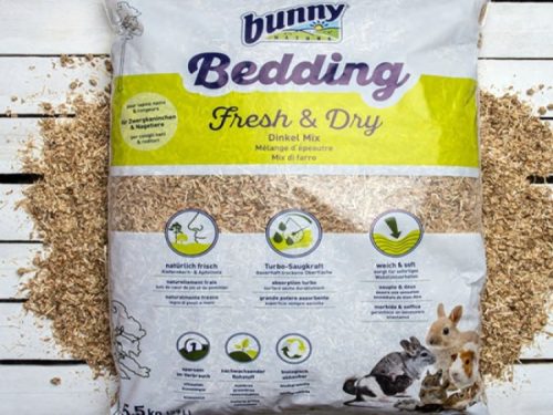 Bunny bedding fresh & dry dinkel mix til gnavere, ideel til at skabe et rent og komfortabelt miljø. Produkterne tilbyder naturlig friskhed og effektiv absorption af fugt. | gnavernes univers
