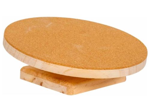 Sund og sikker træplatform til gnavere, ideel til leg og aktivitet. Perfekt til hamstere og andre små kæledyr.