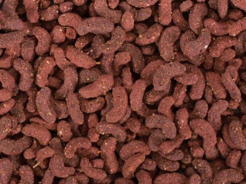 Gnaverfoder i form af små, brune pellets, velegnet til gnavere og mindre kæledyr. Ideelt til at sikre en sund kost og trivsel.